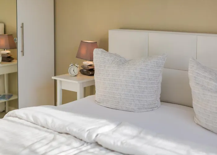 Premium-Lodge Im Der Suedschwede ... Dein Gaestehaus Mitten In Zingst